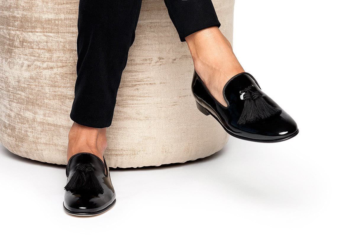LOUIS PATENT BLACK SLIPPERS